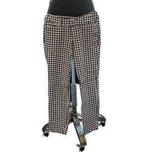 Houndstooth black and white tapered trouser. Old Navy pixie, ankle length pant